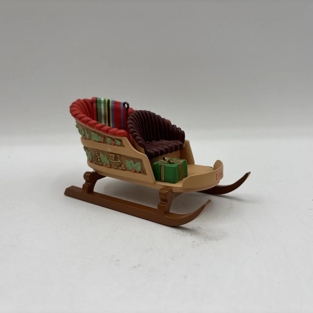 Hallmark Keepsake Ornament Collector's Club 1988 Sleighful Of Dreams Vintage EUC